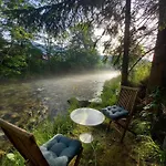 Hostel The Riverside Chill Bled