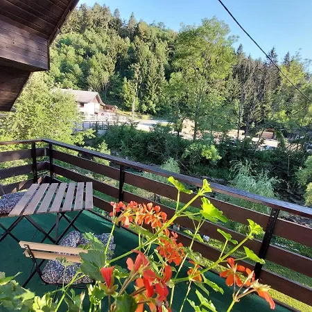 ホステル The Riverside Chill *