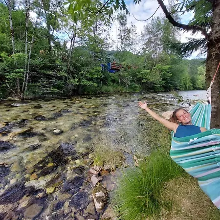 The Riverside Chill ホステル ブレッド