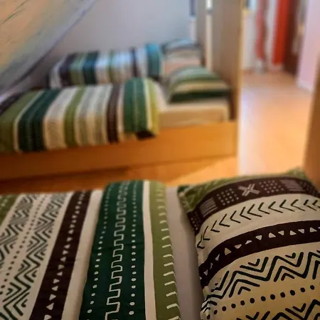 The Riverside Chill ホステル ブレッド