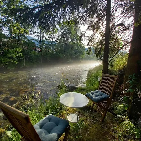 Hostel The Riverside Chill Bled