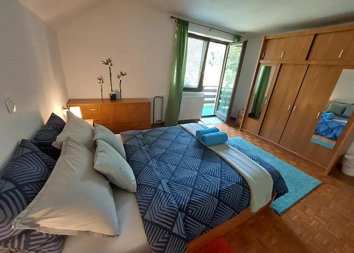 The Riverside Chill Bled